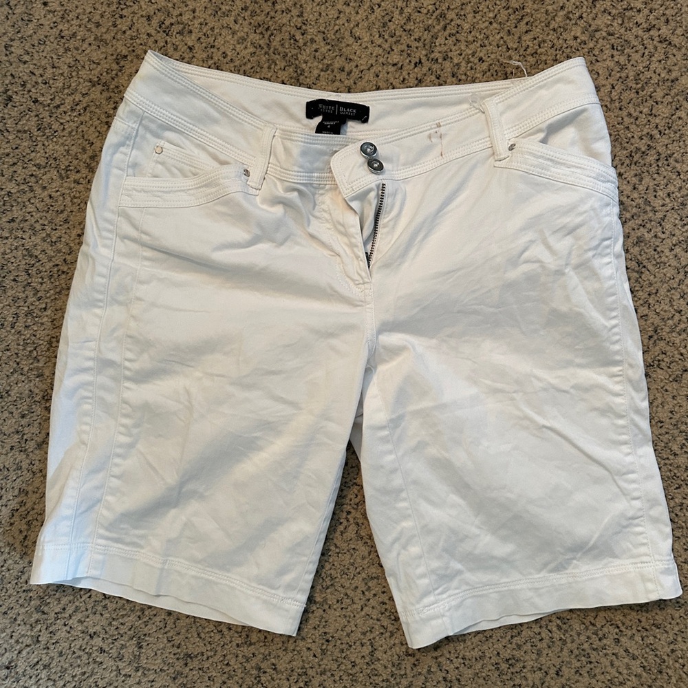 White House Black Market White Women Shorts